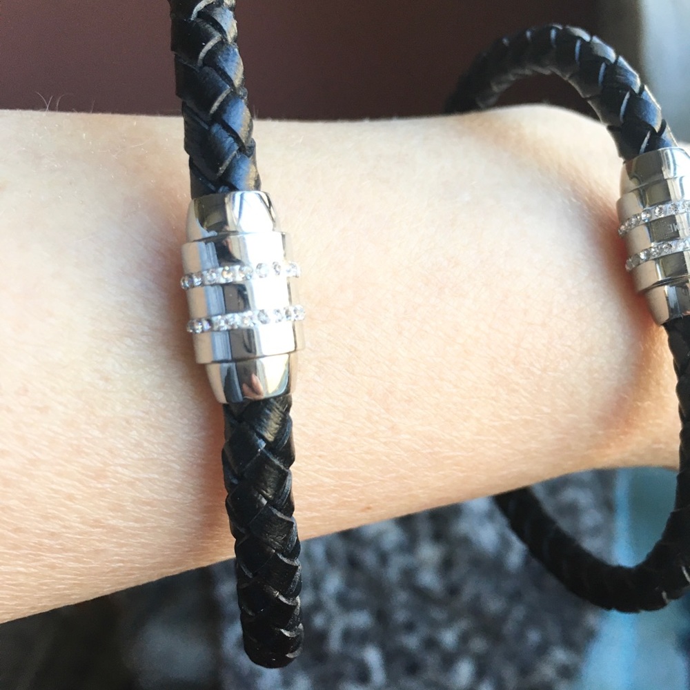 NEW Leather & Rhinestone Bracelets - Picture 5 of 8